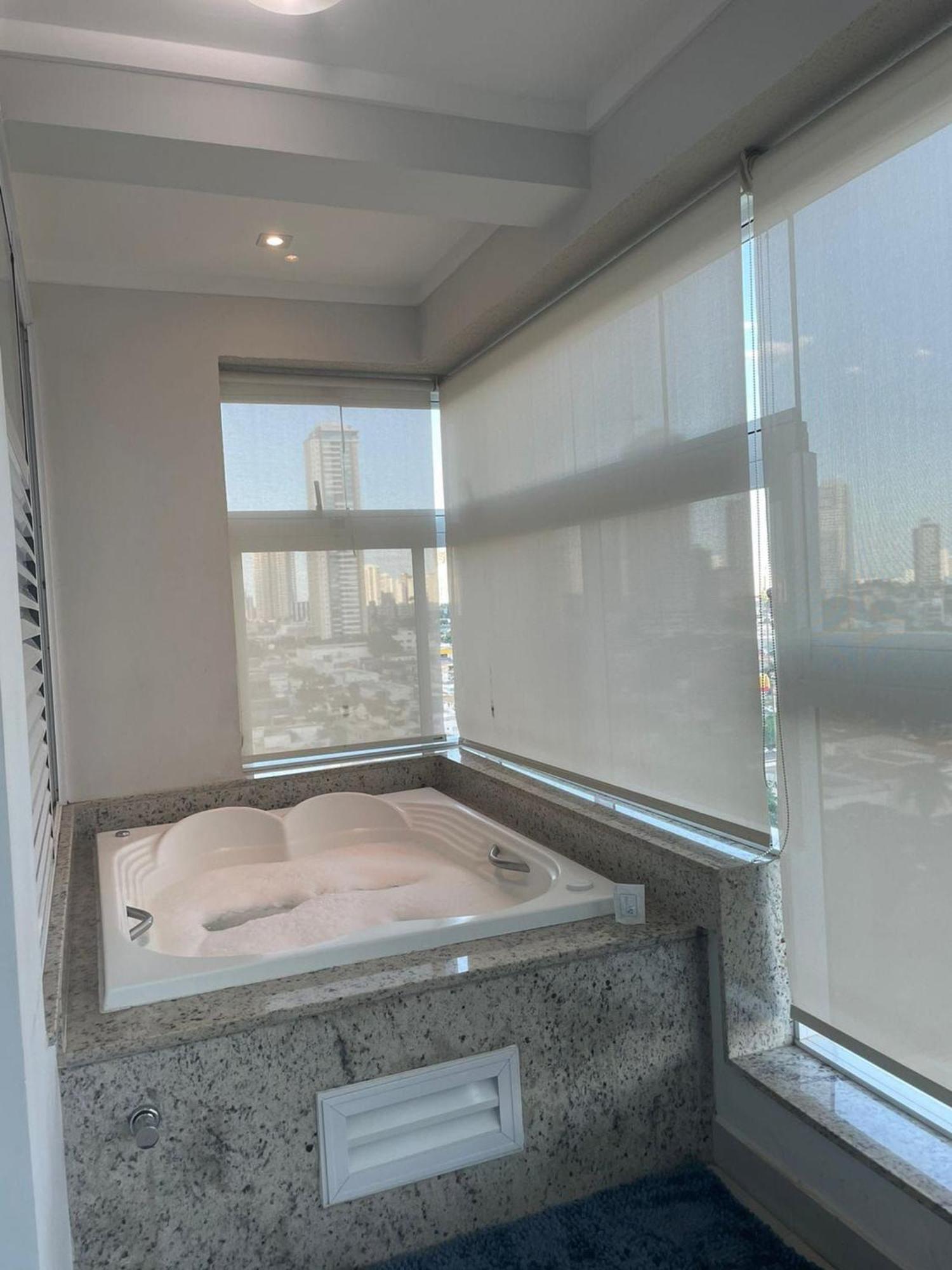 1 Qts.| 2 Hosp. | Jacuzzi Na Varanda | Linda Vista جويانيا المظهر الخارجي الصورة