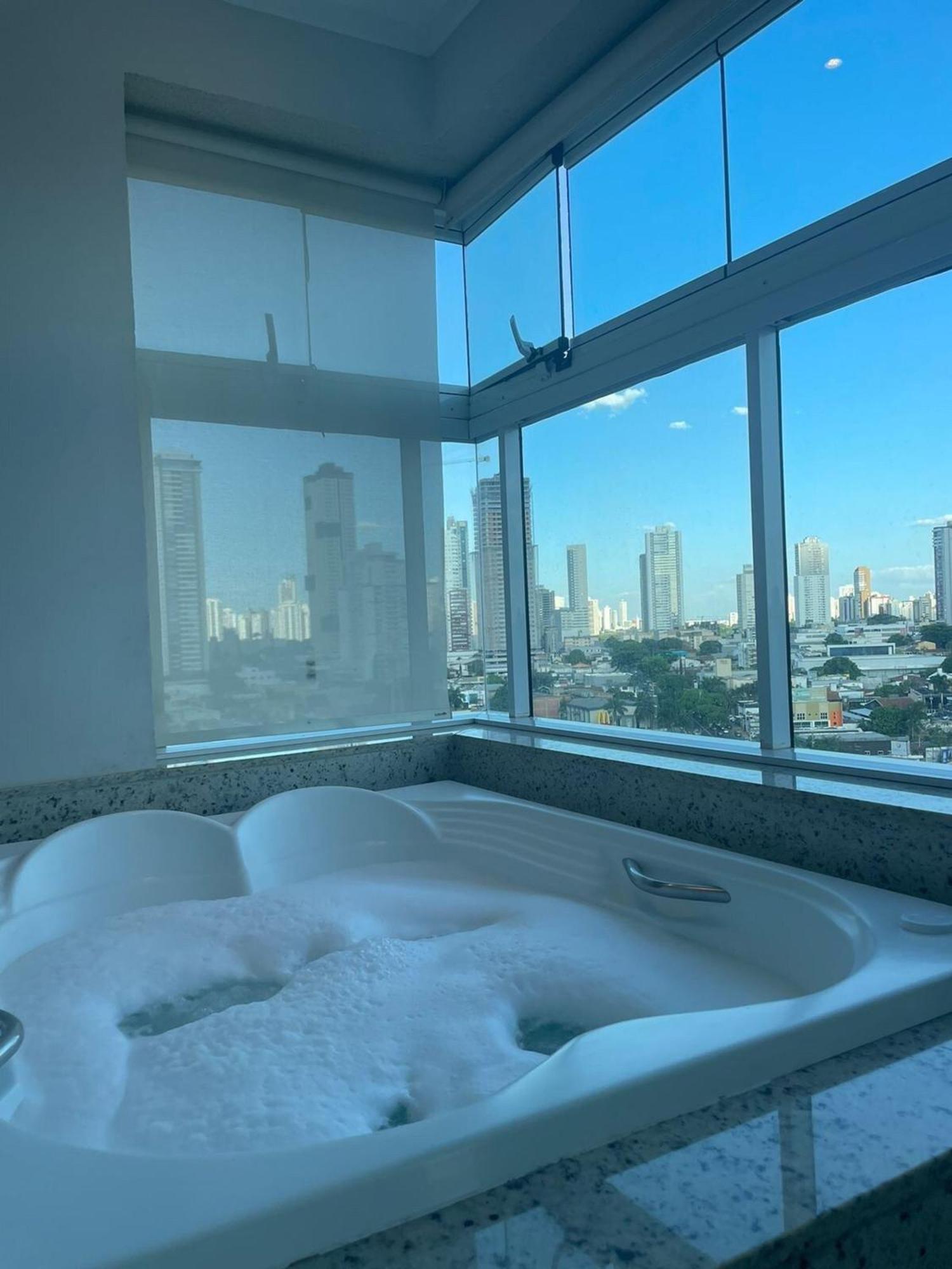 1 Qts.| 2 Hosp. | Jacuzzi Na Varanda | Linda Vista جويانيا المظهر الخارجي الصورة